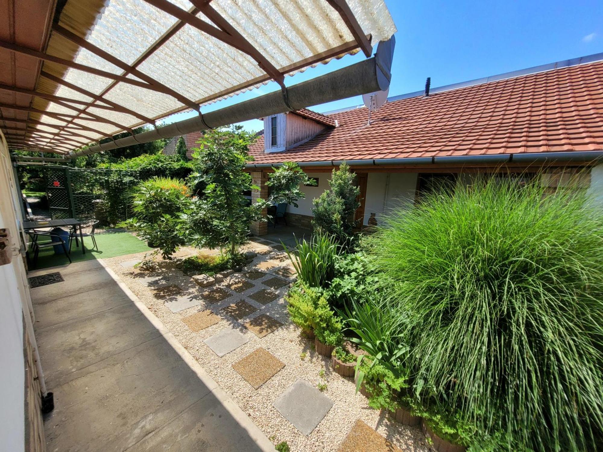 Mandula Apartman Szeged Esterno foto