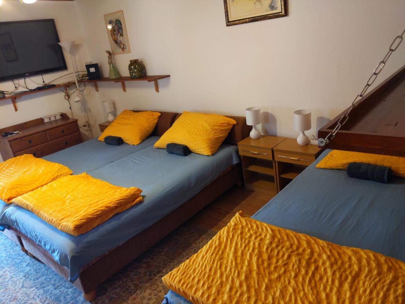 Mandula Apartman Szeged Esterno foto